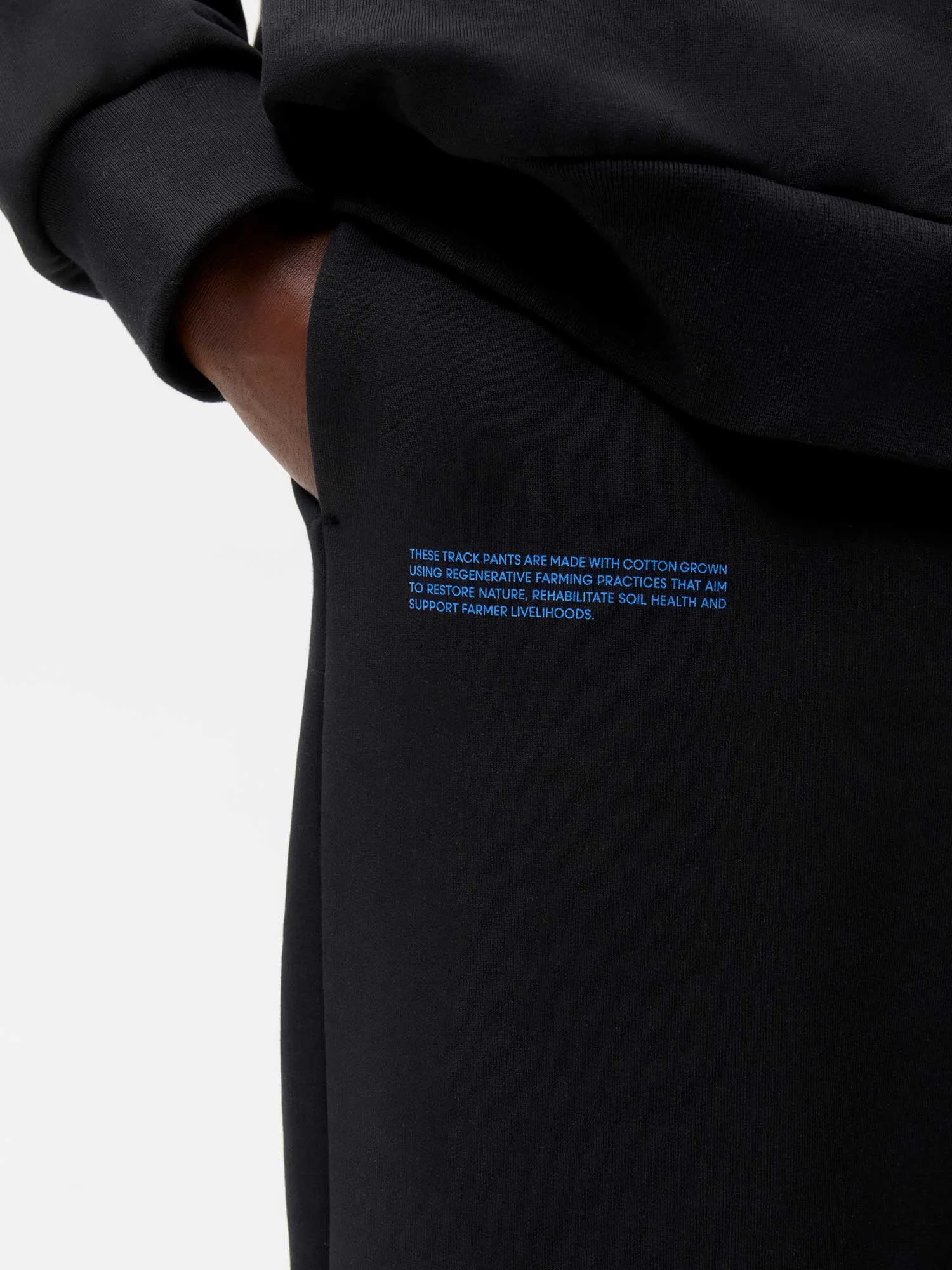 Mens In Conversion Cotton Track Pants—black