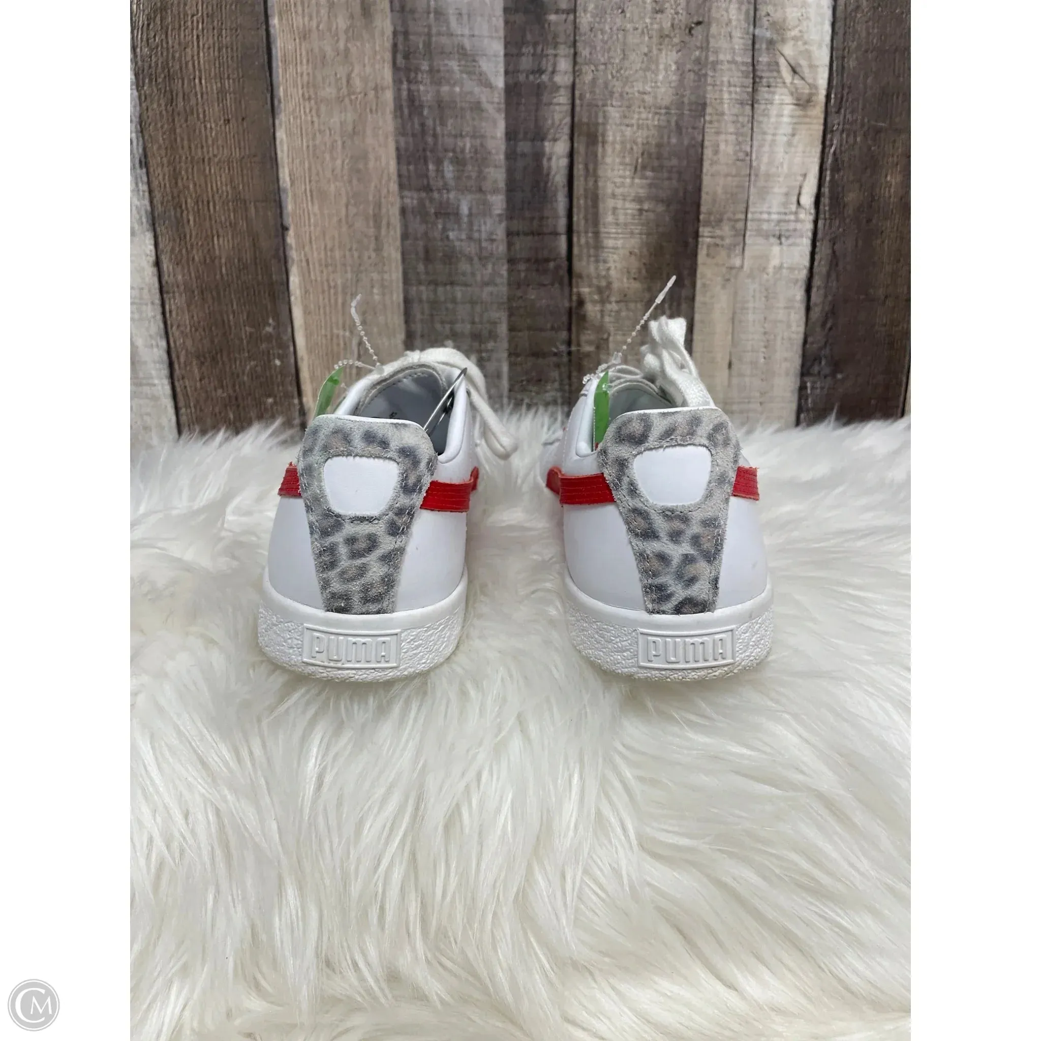 Shoes Sneakers By Puma In White, Size: 9