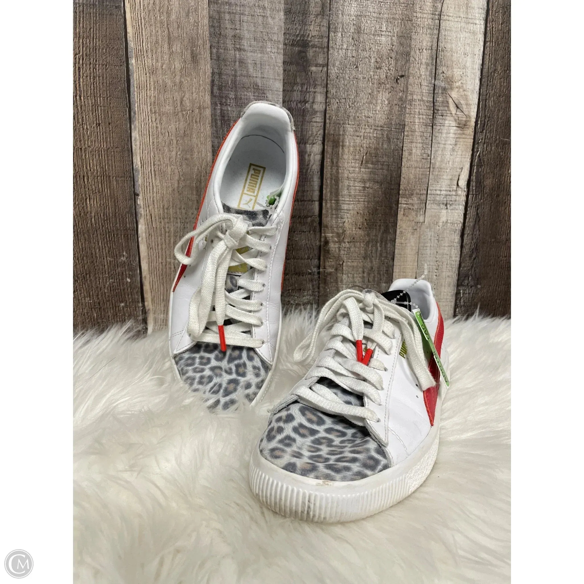 Shoes Sneakers By Puma In White, Size: 9