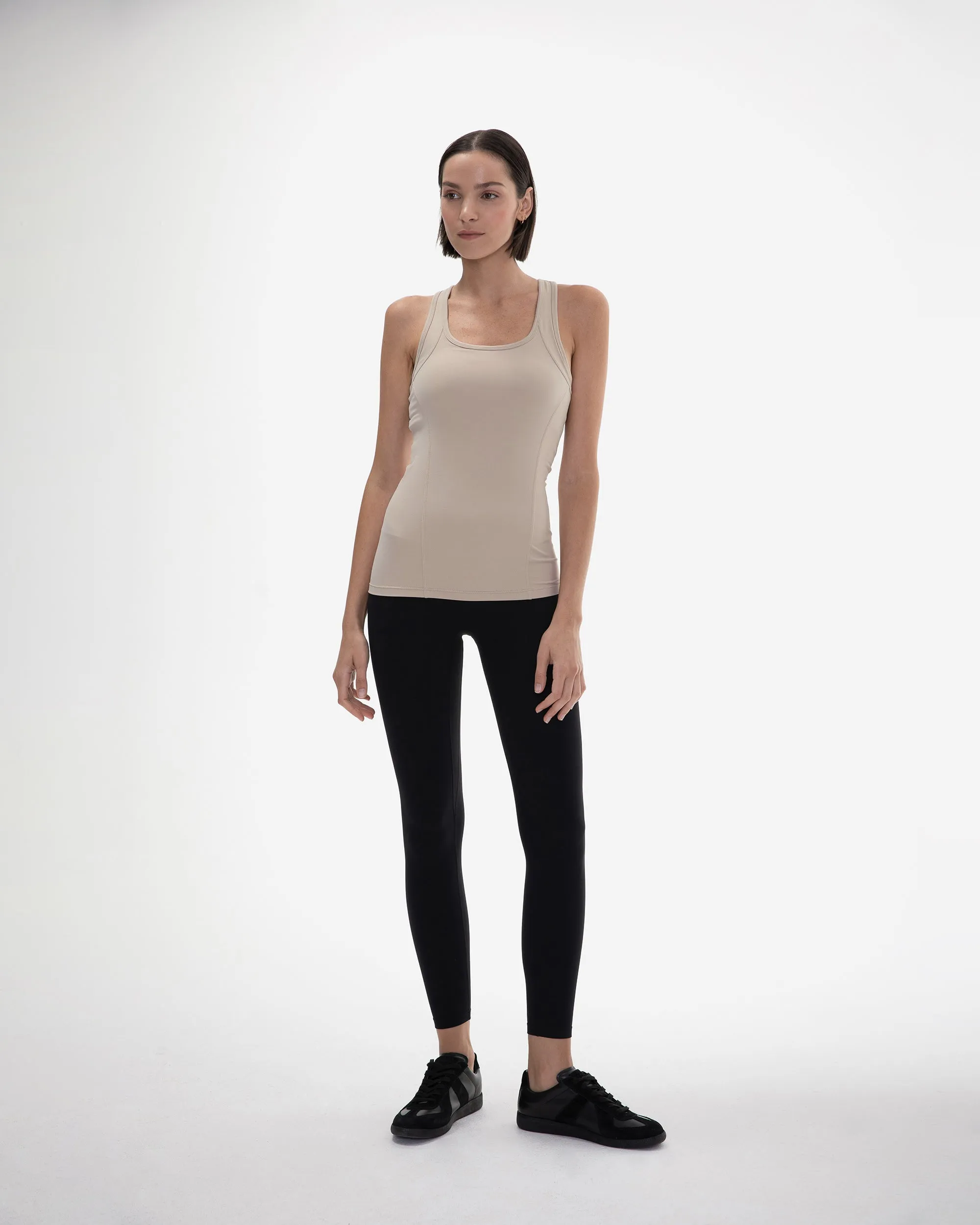 TARA TOP