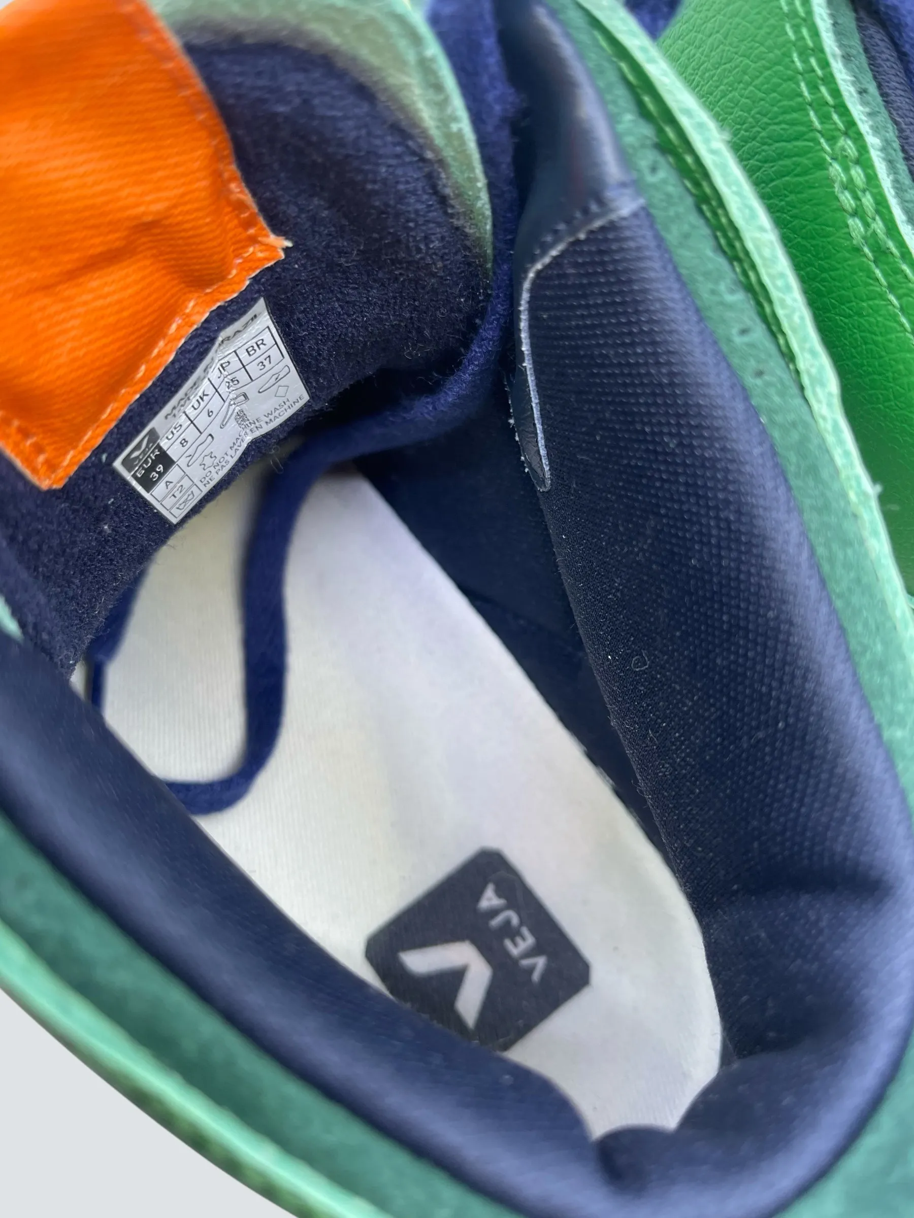Veja Size UK 6 Green  V-95 Trainers