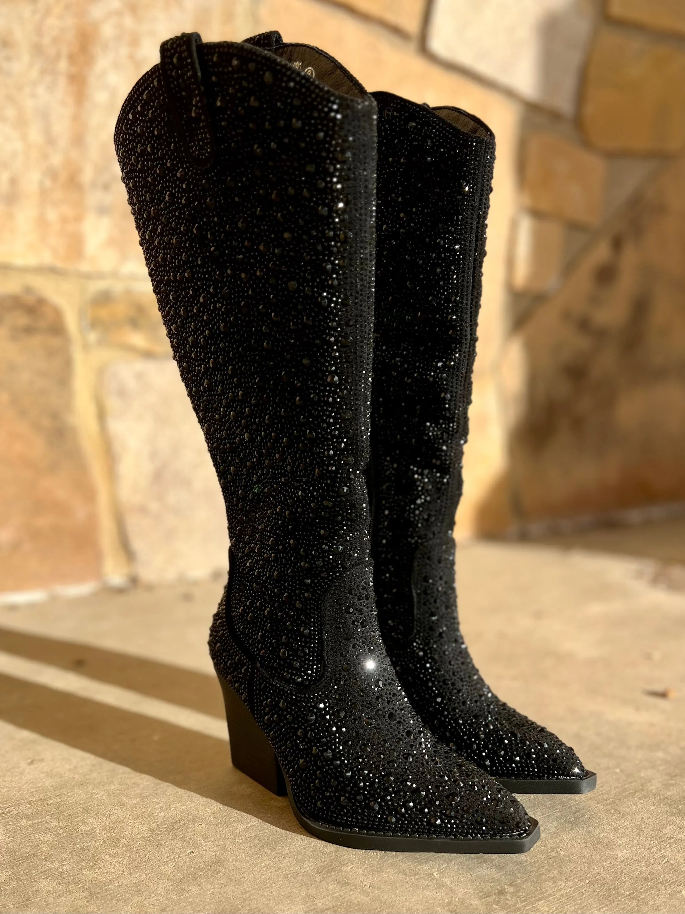 Very G Tall In A Black Cadillac Boots*